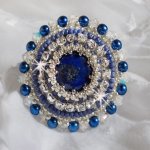 Ring Blauer Nil, bestickt mit einem Lapislazuli und Swarovski-Kristallen